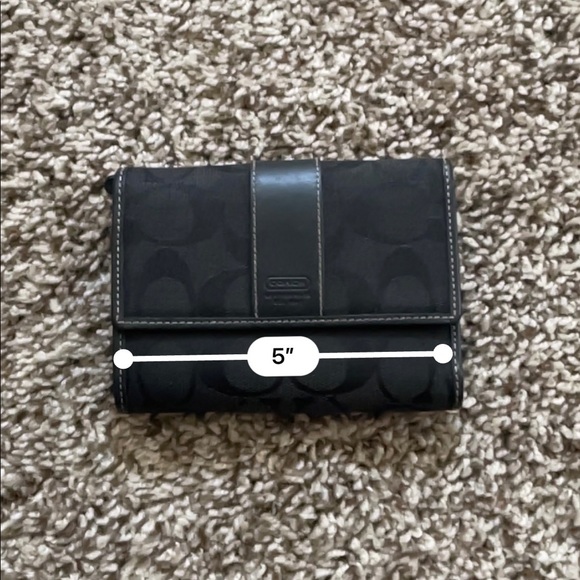 Coach Wallet - Picture 9 of 9